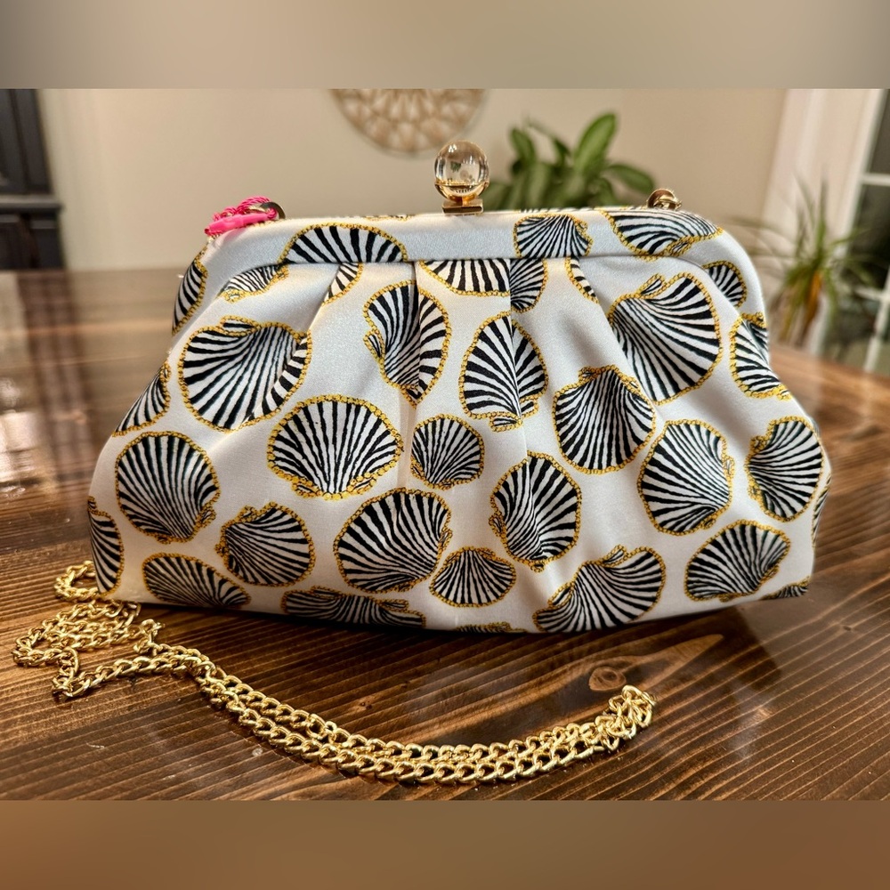 Isaac Mizrahi White Clutch with Black & Gold Shell Motif